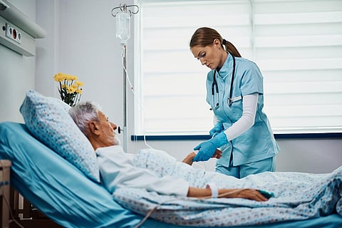 senior patient hospital nurse