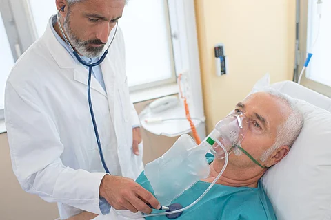 patient man senior hospital oxygen