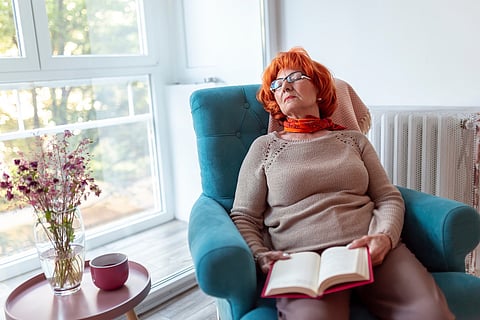 Las personas mayores somnolientas podrían tener un mayor riesgo de demencia