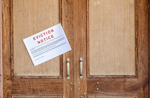 Las prohibiciones de desalojo están vinculadas a la disminución de las denuncias de abuso infantil