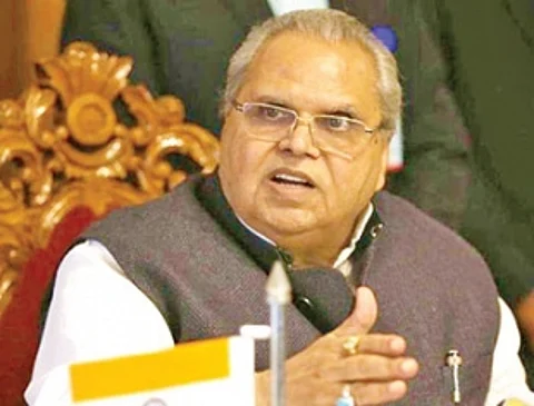 Goa Guv Satya Pal Malik has still not left the political akhara of Meerut
