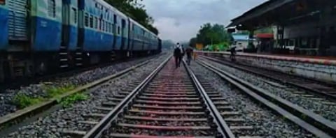 Pramod Sawant Denies Large-Scale Land Grab as Railways Link Goa Project to Coal Transport