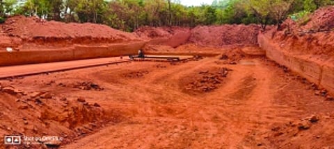 Mining officials raid laterite quarry in Sattari, no machinery seized