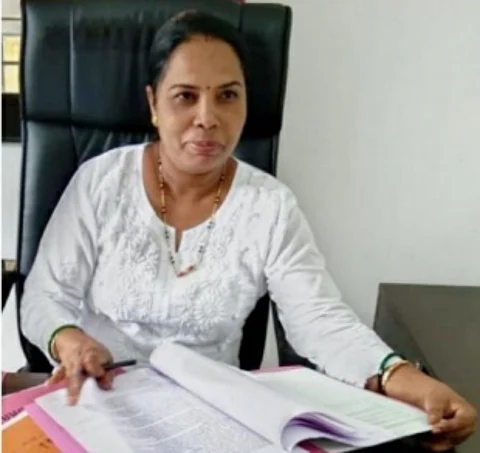 Faced with no-trust motion, Siolim-Marna sarpanch resigns