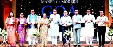 Political leaders pay rich tributes to Pratapsingh Rane on his 85th birthday