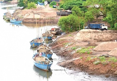 ‘Irreversible impact of sand mining on Tiracol river estuary’