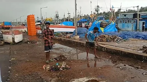 Contractors at Cutbona Jetty, Salcete Goa