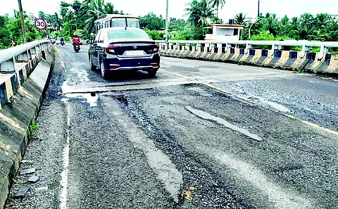 Heavy rains take a toll on Konkan Railway flyover at Margao