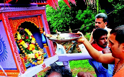 Garland of Doodh Peda as Offering