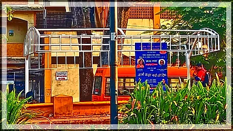 Incomplete bus shelter
at Bicholim