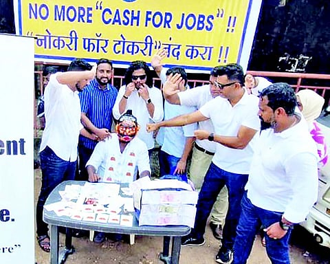 AAP Youth Wing mimics BJP stall selling government jobs
