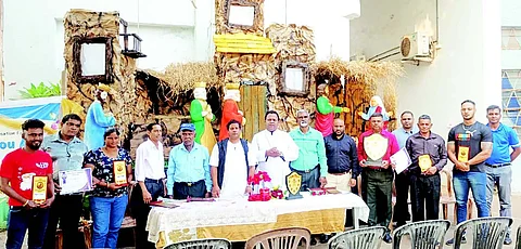 Richard Caldero of Verna
wins first prize in All-Goa
Crib Competition