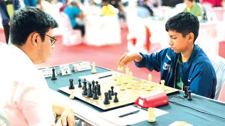 Slizhevsky and Tologon Tegin Lead Goa Chess Tournament; Ethan Vaz Shines