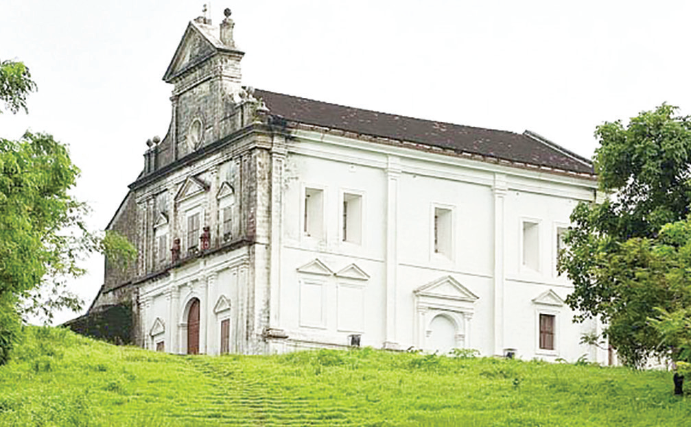 Old Goa panel objects to entry fee at Monte Chapel