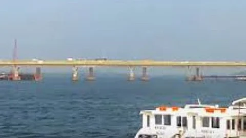 Old Mandovi bridge reopens, new one to shut from Sunday