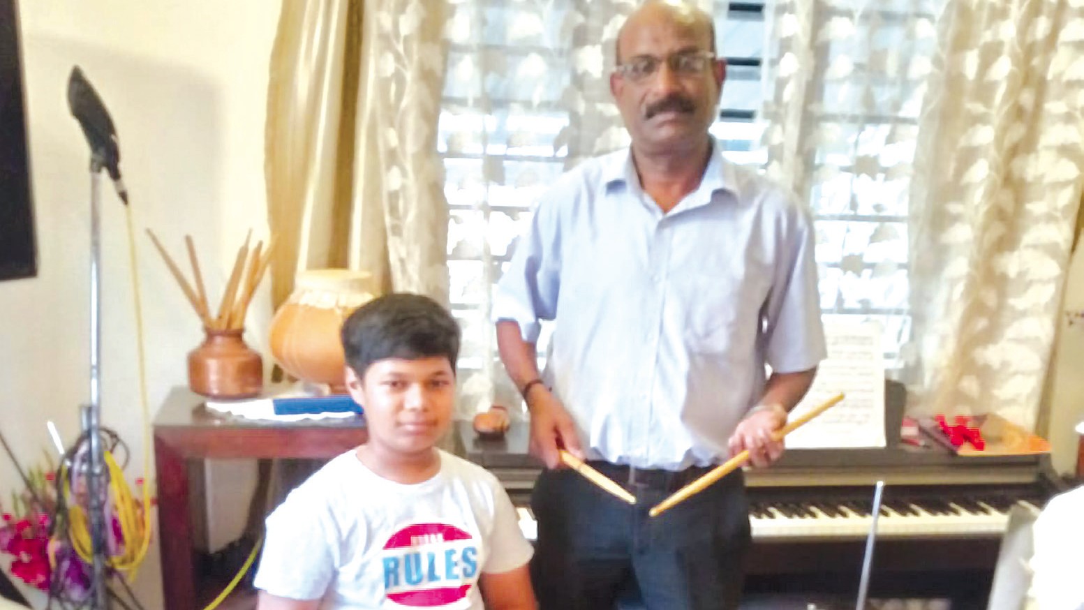 Xavier Minguel Fernandes: The Journey of Goa's Iconic “Paklo” of Konkani Music