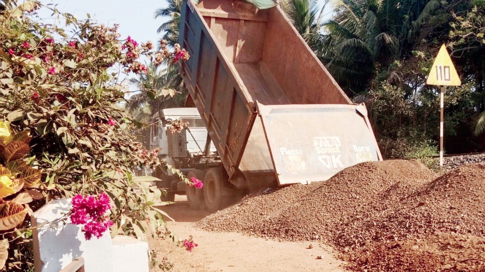Velsao Residents Fight Against Unchecked Railway Construction Despite Court Orders