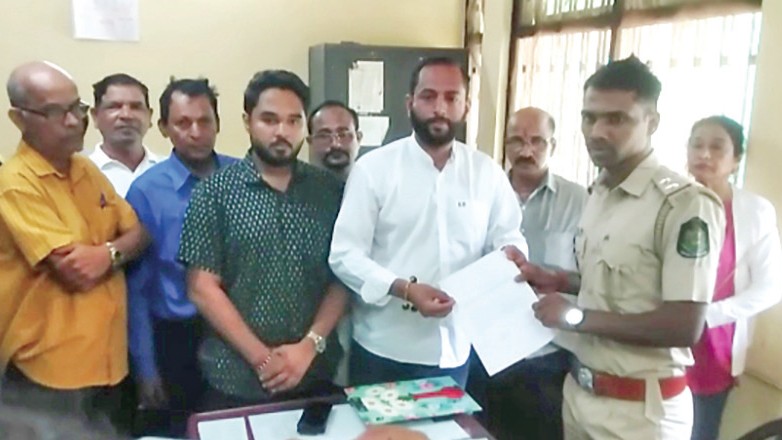 Water Crisis in Curti’s Prabhu Nagar: Residents File Complaint at Ponda Police Station