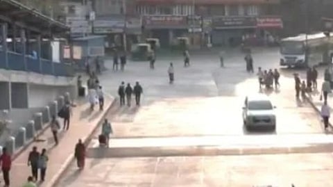 Karnataka Bandh Today: Pro-Kannada Groups Protest Assault on Bus Conductor
