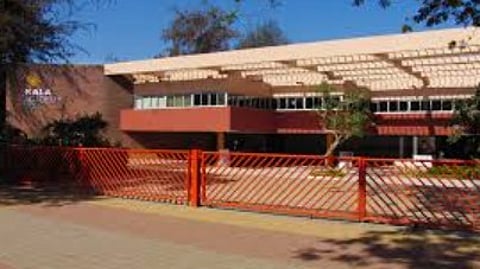 Lighting Glitch Disrupts Marathi Play ‘Purush’ at Kala Academy Mid-Show