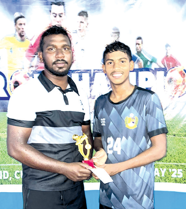 SFX Sports Club book semis berth