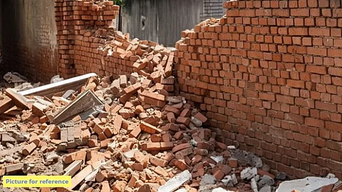 Compound Wall Collapses in Shetyewaddo, Mapusa After Heavy Rains; Scooters Damaged