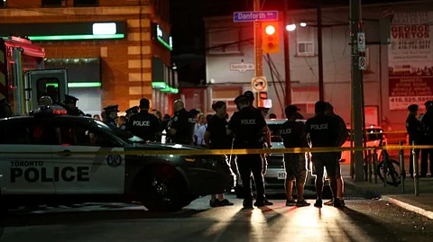 Toronto Shooting Leaves 1 Dead, 5 Injured in Lawrence Heights