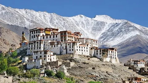Ladakh Introduces New Quota, Domicile & Language Rules to Protect Local Interests