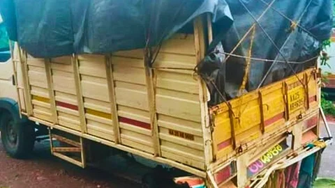 Youth Injured After Scooter Crashes Into Parked Pickup in Usgao