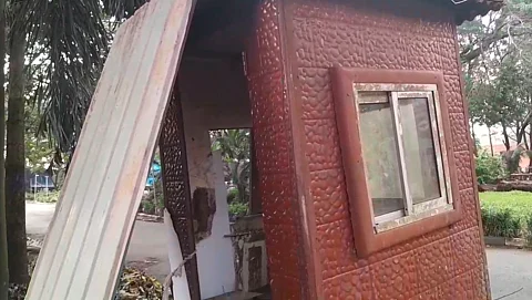Security Booth at Kala Akademy in Disrepair, Raises Concerns Over Poor Maintenance