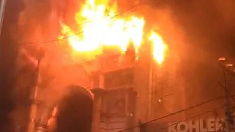 Massive Fire Erupts at West Delhi Banquet Hall; Rescue Ops Ongoing Amid Fears of Trapped Victims
