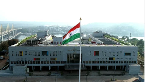 Goa High Court Orders Navodaya Vidyalaya Valpoi to Repair Wall After Wild Animal Threats to Students