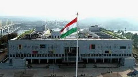 HC Issues Notices to Kashinath Shetye in ACB Plea Over FIR in Madkaikar Bribery Case