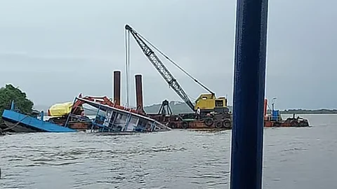 Seven Days On, Chorao Ferry Remains Submerged as Salvage Efforts Stall