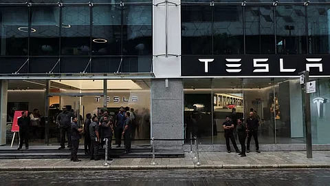 Elon Musk’s Tesla Arrives in India: Model Y Hits Mumbai Roads with a Premium Price Tag