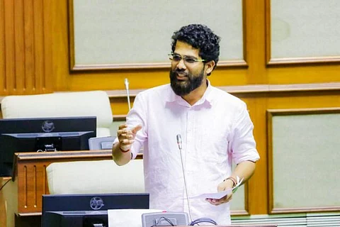 High Drama in Goa Assembly Over 'Goan Origin' Resolution Moved by RGP's Viresh Borkar