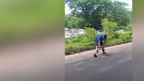 Gravel Danger at MES College Junction: Activist Sounds Alarm on Two-Wheeler Safety