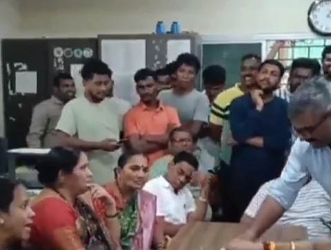 Mulgaon Villagers Set Six-Month Deadline for Panchayat to Complete Stalled Works, Demand Resignation if Deadline Missed