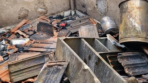 Fire Breaks Out at House in Daag-Ponda; ₹3 Lakh Loss Estimated Due to Suspected Power Fluctuation