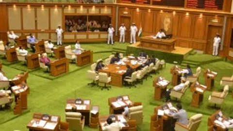 Opposition Erupts in Goa Assembly Over ₹4,000 Crore Green Cess Dues, Alleges Coal Handling Violations by SWPL