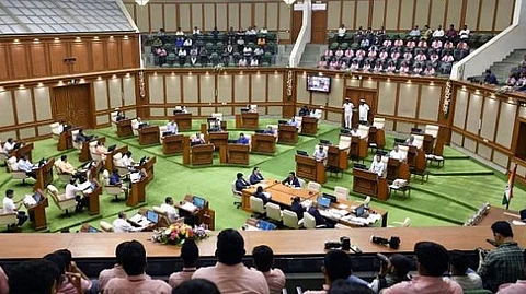 Goa Assembly Raises Alarm Over Coastal Erosion, CM Promises Multi-Agency Study to Combat Climate Impact