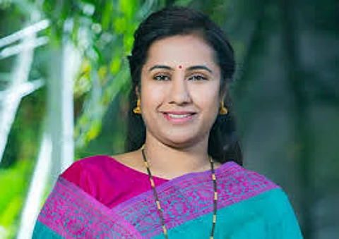 Maharashtra Minister’s Threat to Officer Goes Viral, Pawar Demands Action