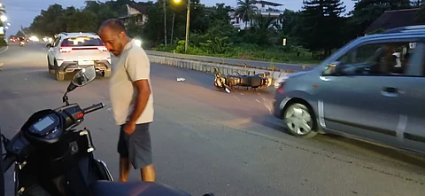 Colva accident sparks warning as youth crashes into family bike