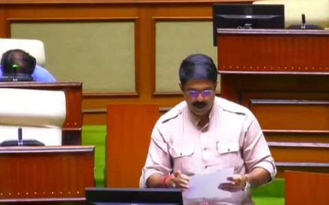 Fatorda MLA Vijai Sardesai demands relief for Matoli vendors, slams illegal sopo extortion