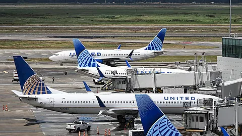 United Airlines grounds all flights across US, sparks major travel chaos