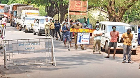 Liquor Smuggling, Bribery Claims Rock Goa’s Patradevi Checkpost