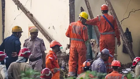 Delhi Dargah Roof Collapse Kills Six, Injures Five Near Humayun’s Tomb