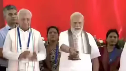RJD MLAs share stage with PM Modi in Bihar, BJP plays down controversy