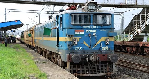 Konkan Railway’s First Ro-Ro Train for Private Cars Reaches Goa