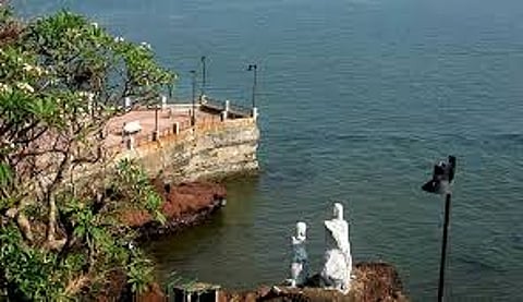Kayaker Saved After Mishap Near Dona Paula Beach